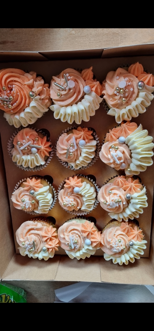 Taarten en cupcakes in overleg!